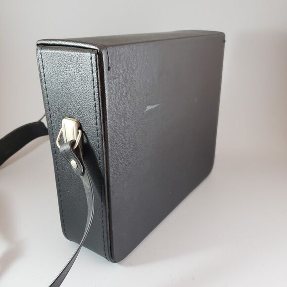 Vintage Vivitar Hard Case 9"x8"x2.5" Lined with Red Corduroy with Clasp - Picture 3 of 8